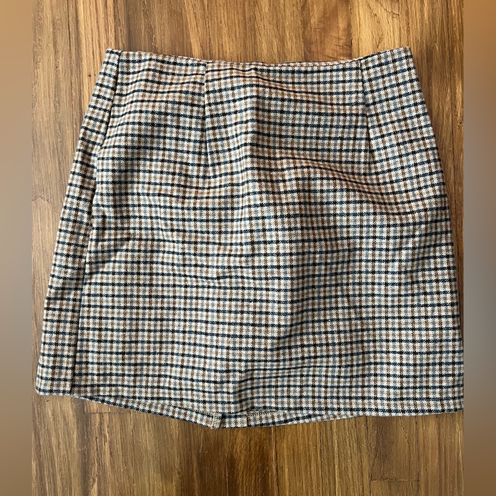 Plaid Tan Skirt - size M